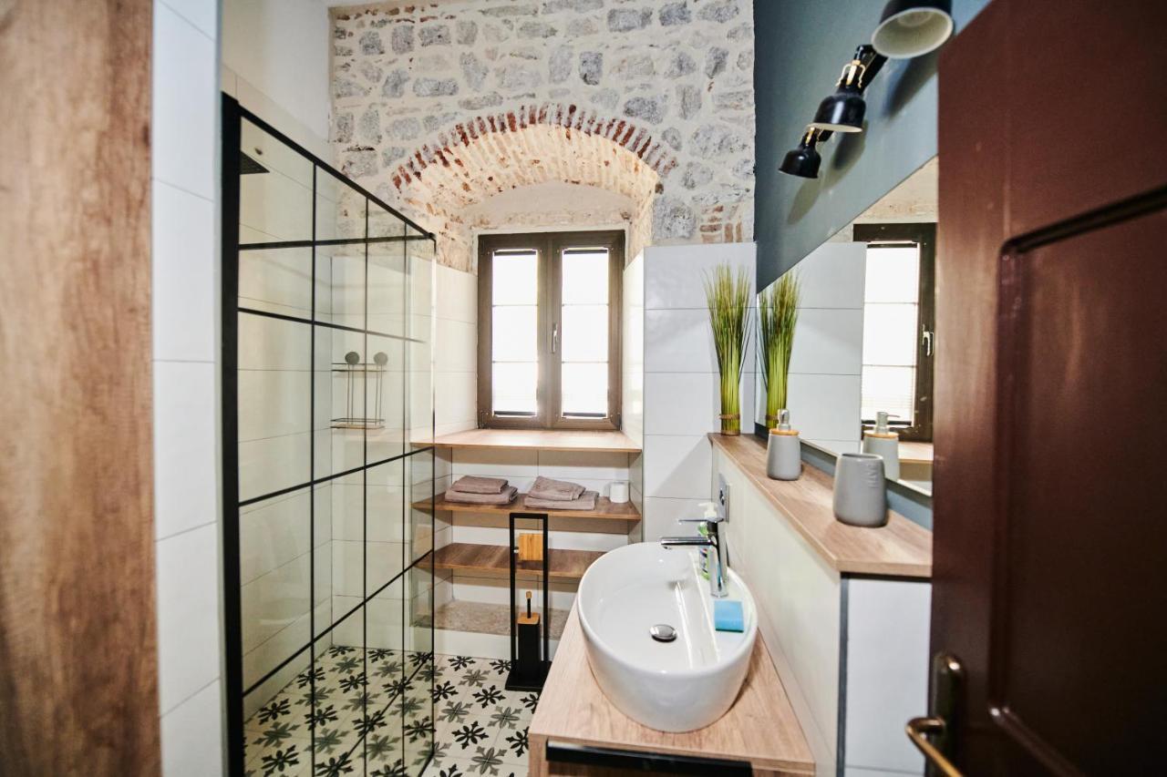 Luxury Palace Apartment Котор Екстериор снимка