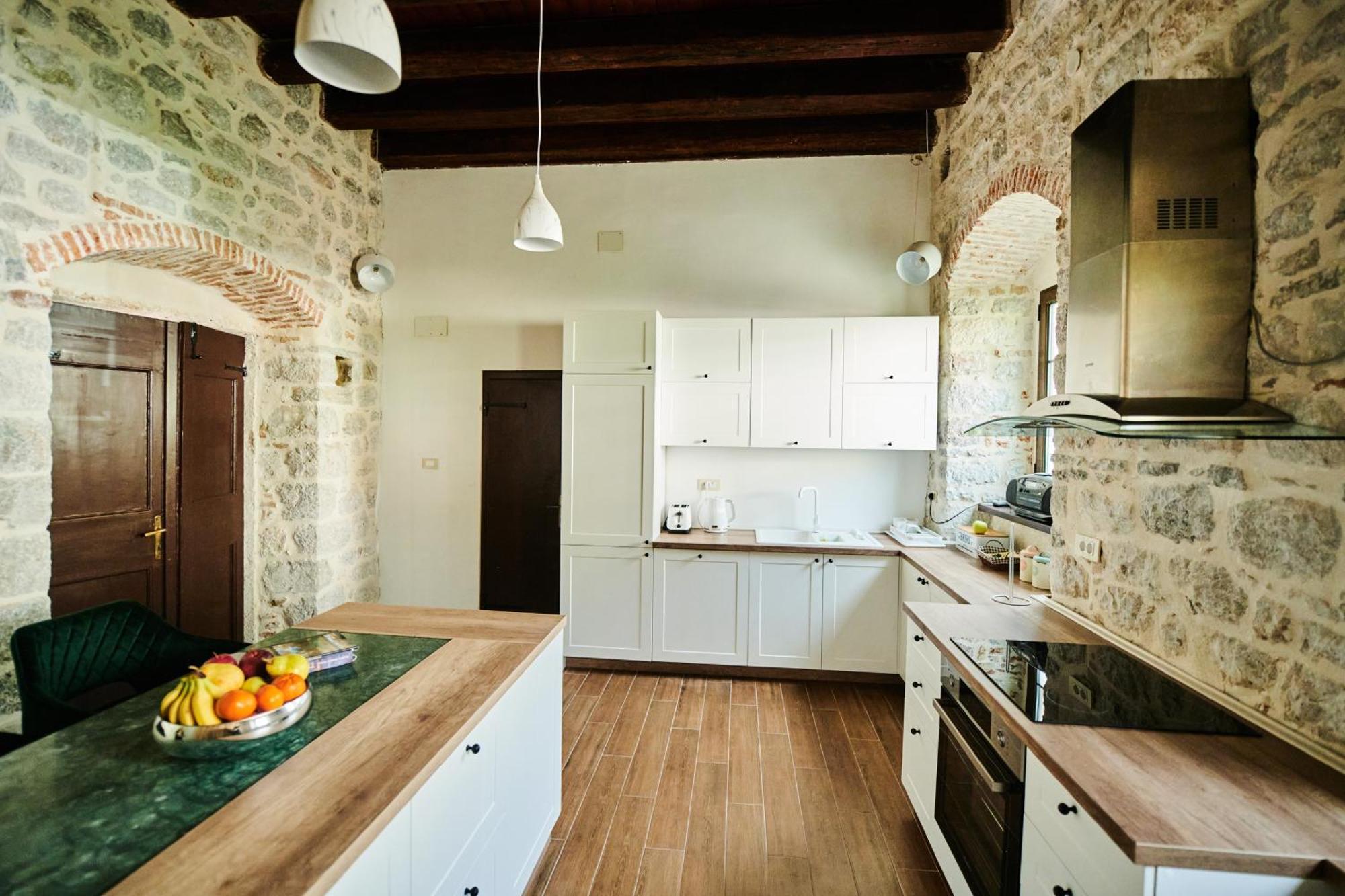 Luxury Palace Apartment Котор Екстериор снимка